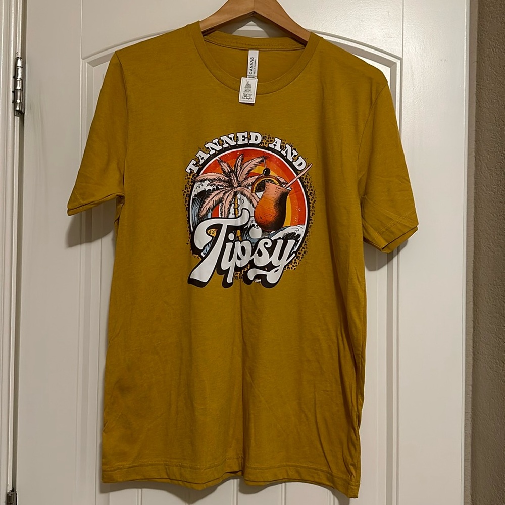 Women’s t-shirt - size large - new with tags